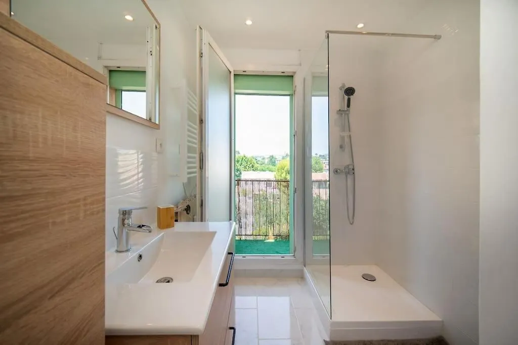 Fully Equipped Apartment With Parking 6 Beds Marseille 0*,  France